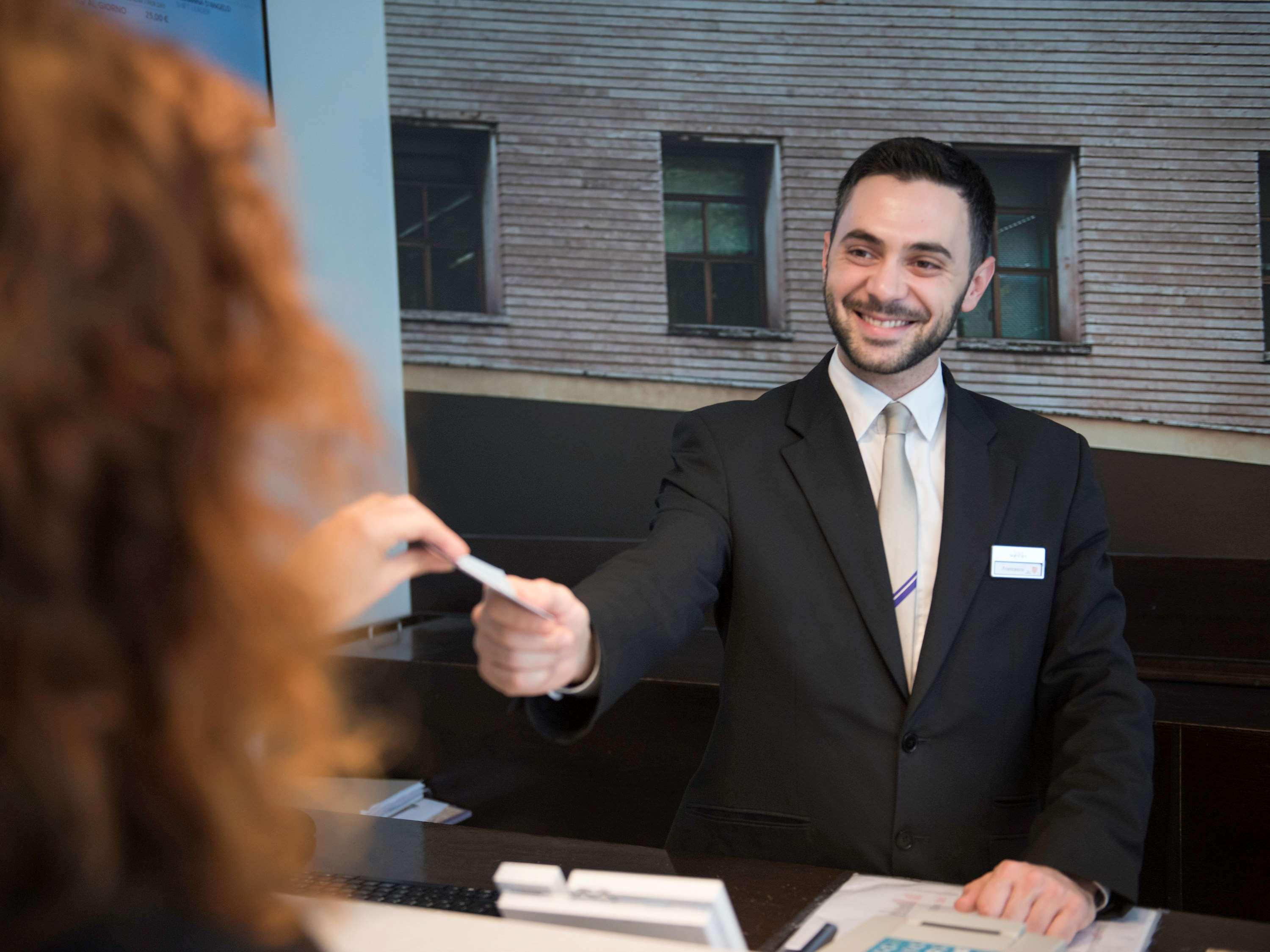 Mercure Roma Piazza Bologna Bagian luar foto